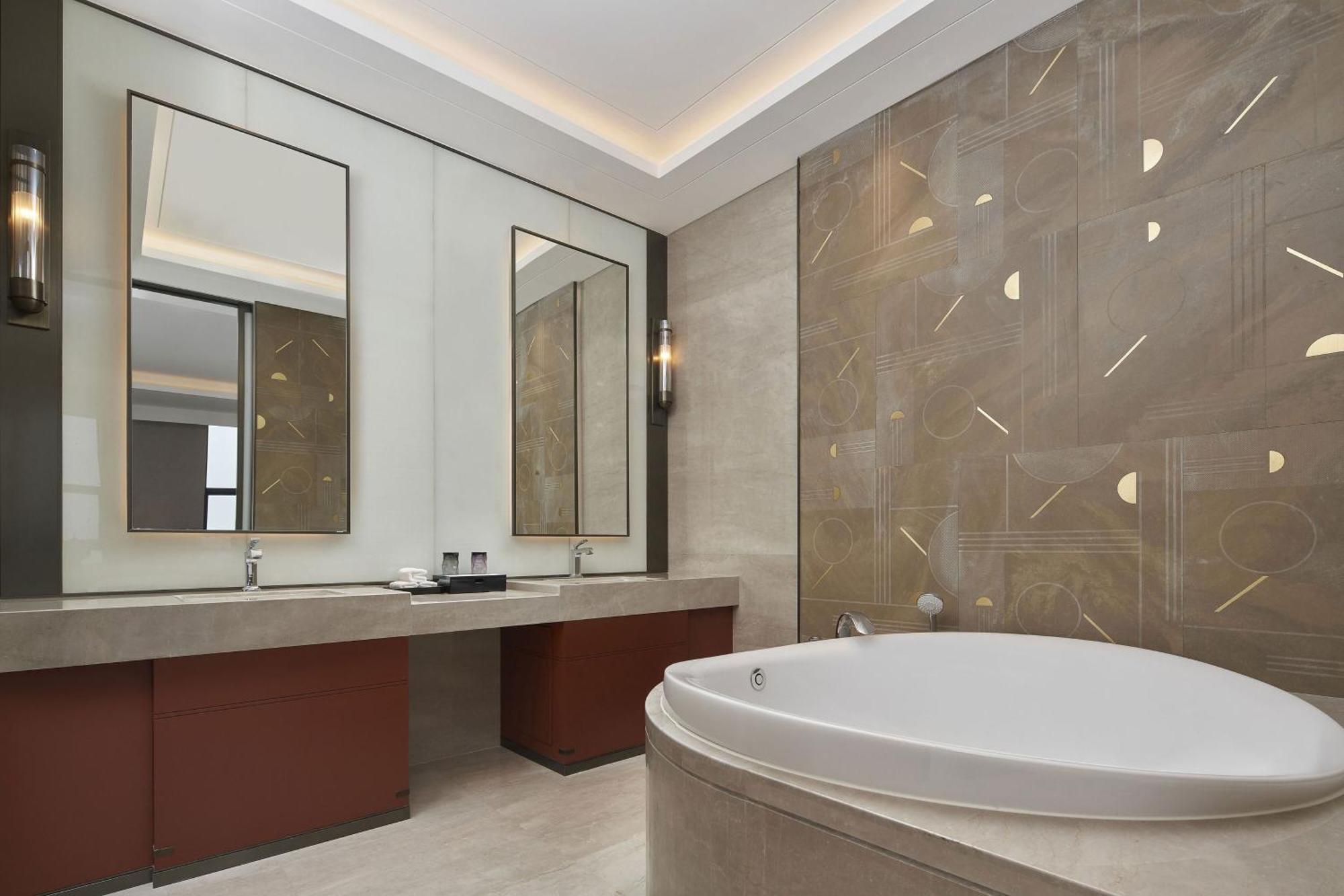 Four Points By Sheraton Guiyang, Huaxi Guiyang  Extérieur photo